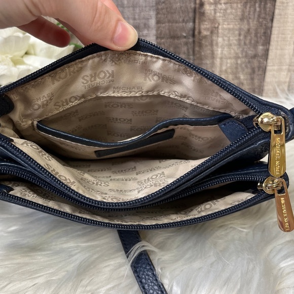 NEW - Michael Kors Leather Fulton Crossbody Bag - Picture 4 of 4